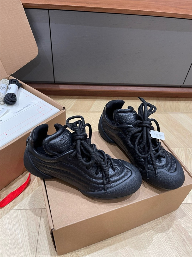 a1exa*der Mcqv*en flexion sneakers black