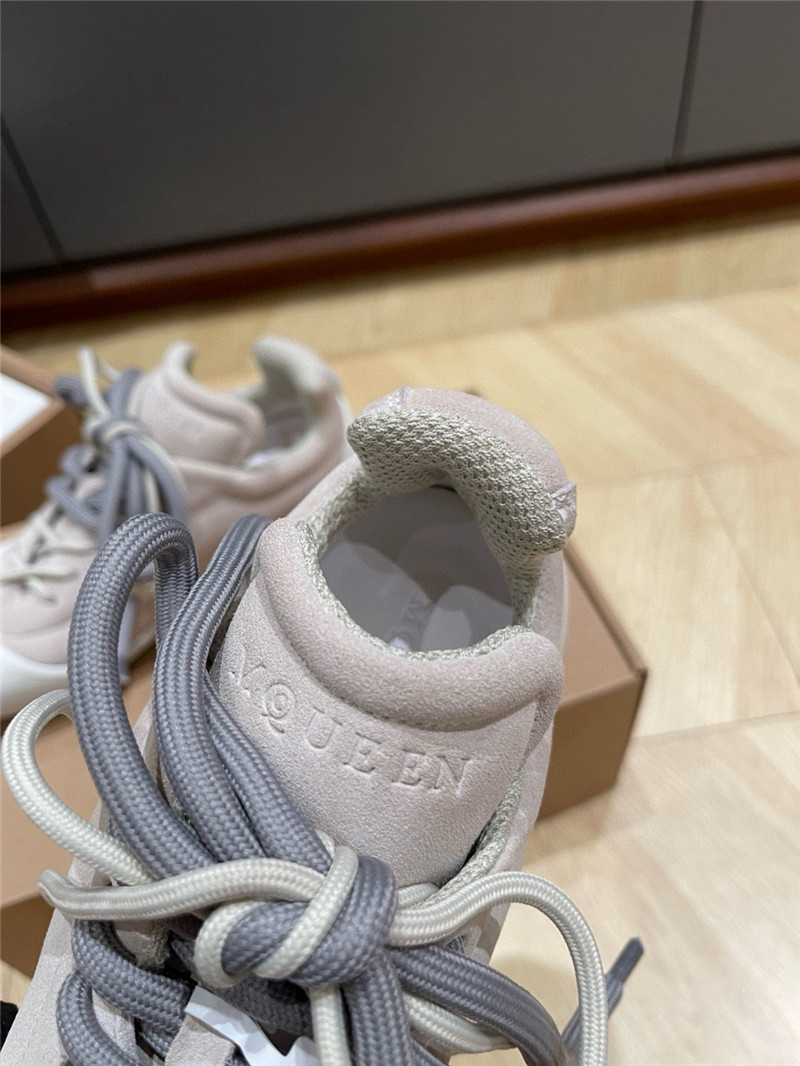 a1exa*der Mcqv*en flexion lace-up sneakers gray