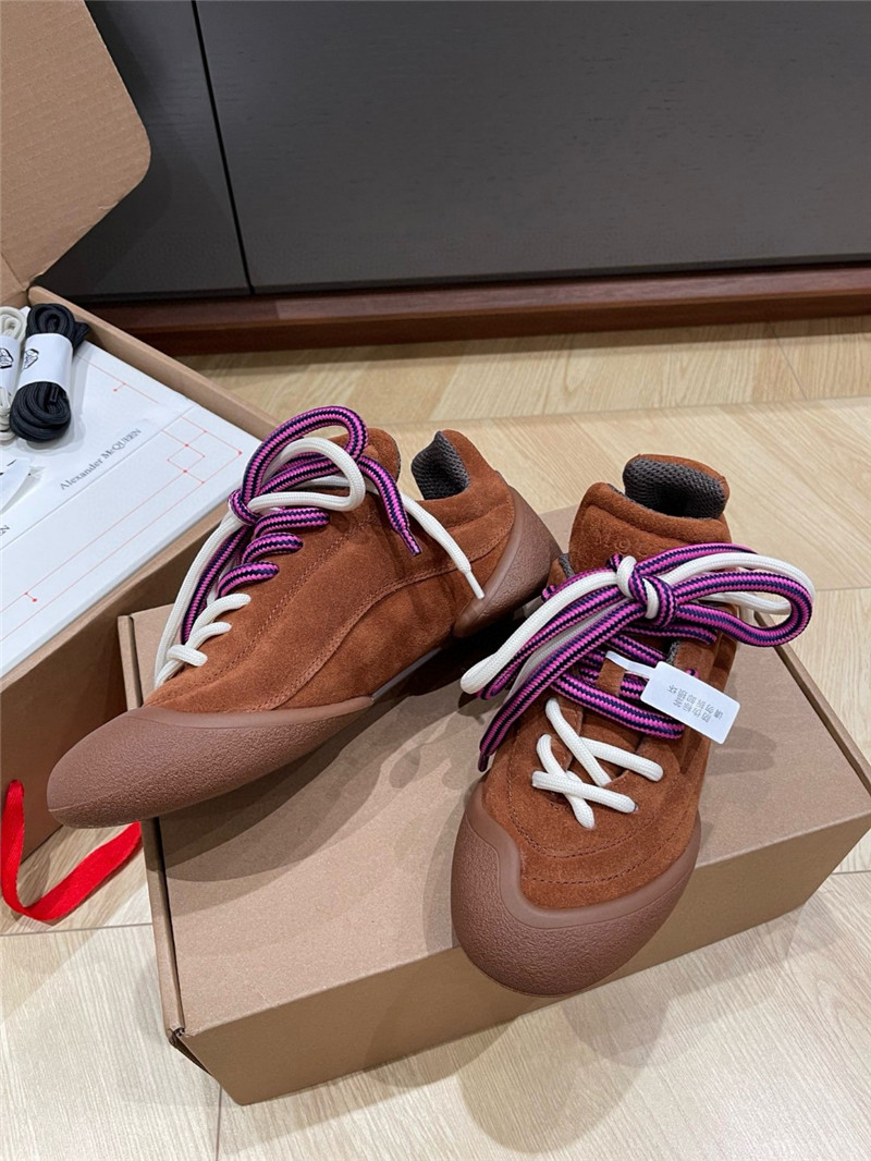 a1exa*der Mcqv*en flexion lace-up sneakers