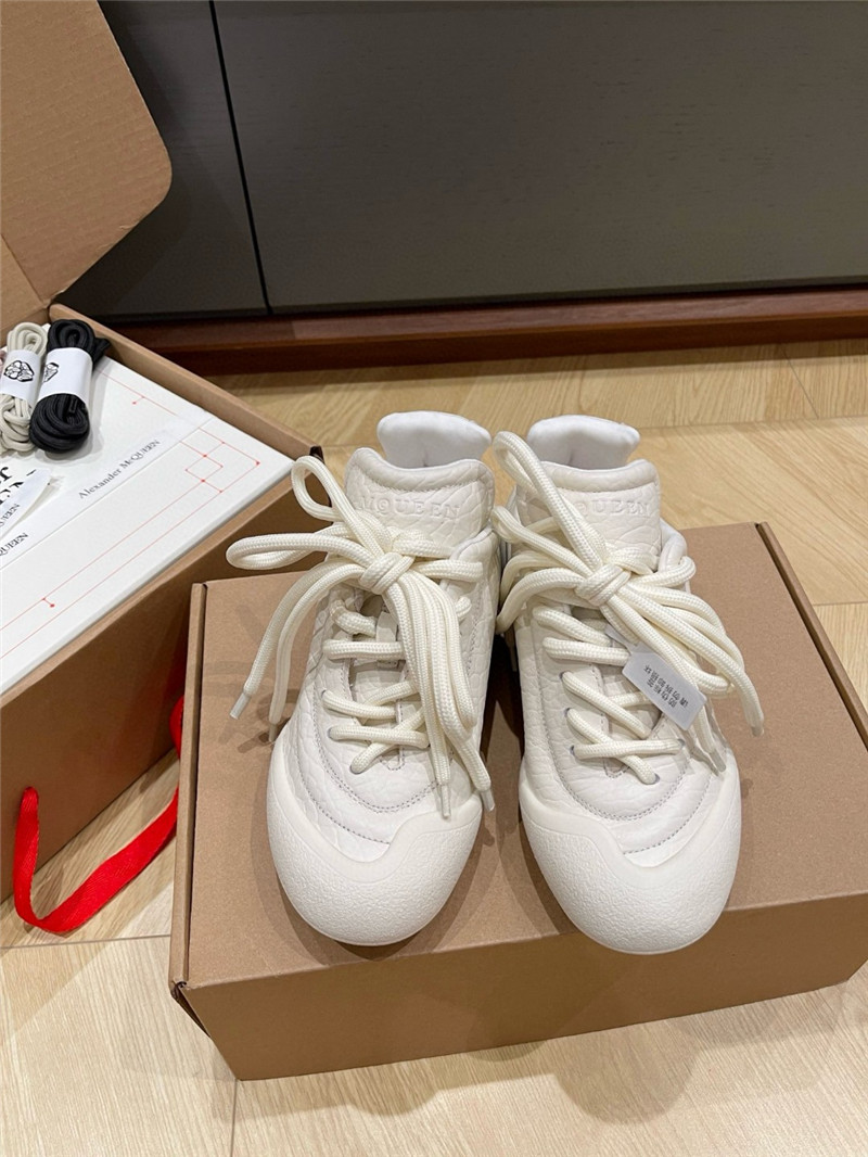 a1exa*der Mcqv*en flexion sneakers white