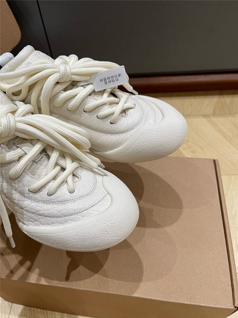 a1exa*der Mcqv*en flexion sneakers white