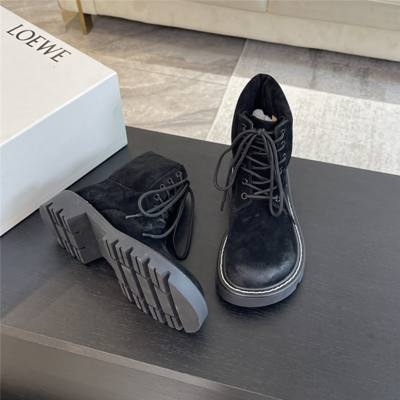 L0ew* sierra combat ankle boot in suede