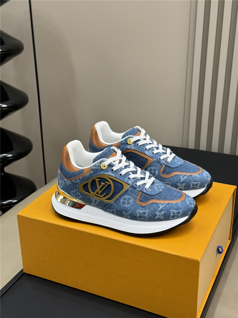 l0vis Vvtt0n lv neo run away trainers