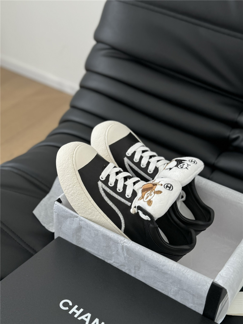 Ch**el lace up low top sneakers