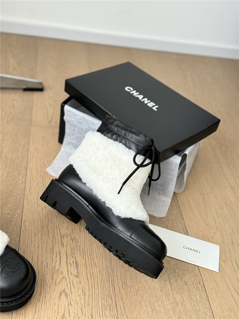 Ch**el wool ankle boots