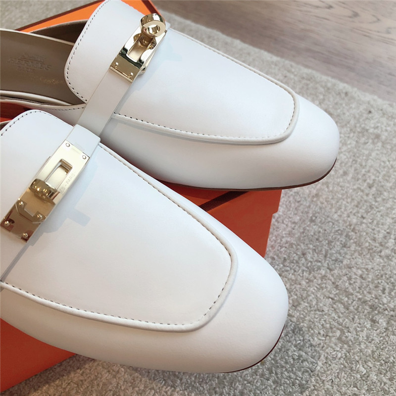 H**me5 kelly buckle oz mule in white calfskin