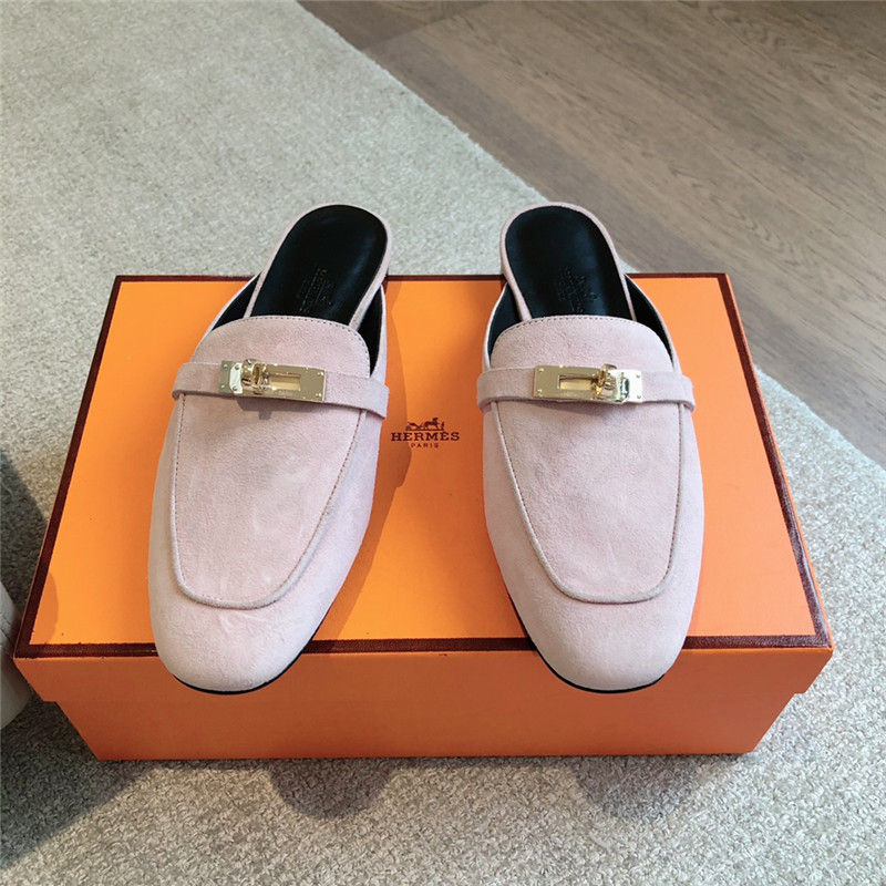 H**me5 kelly buckle oz mule in baby pink suede