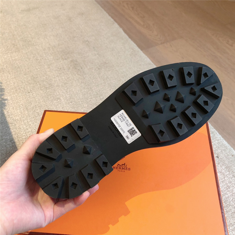 H**me5 first oxford shoe in black calfskin