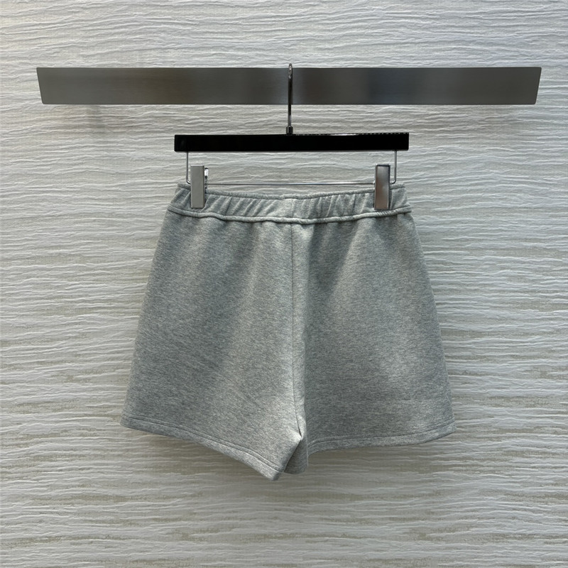 Gvc*1 elastic waist shorts