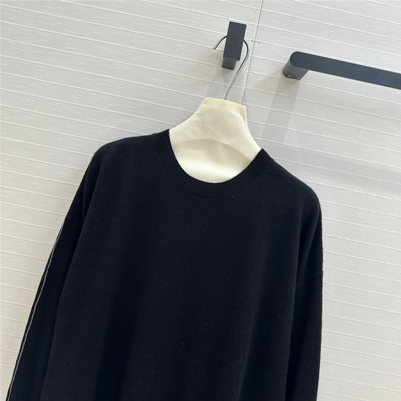 BC Crewneck Black Cashmere Sweater