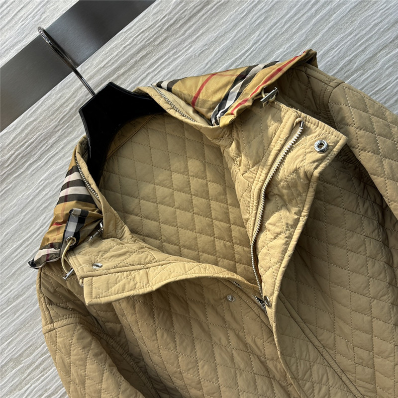 Bv*b*rry hooded quilted jacket