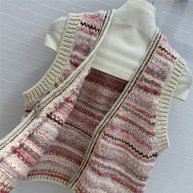 Ch**el pattern knitted vest