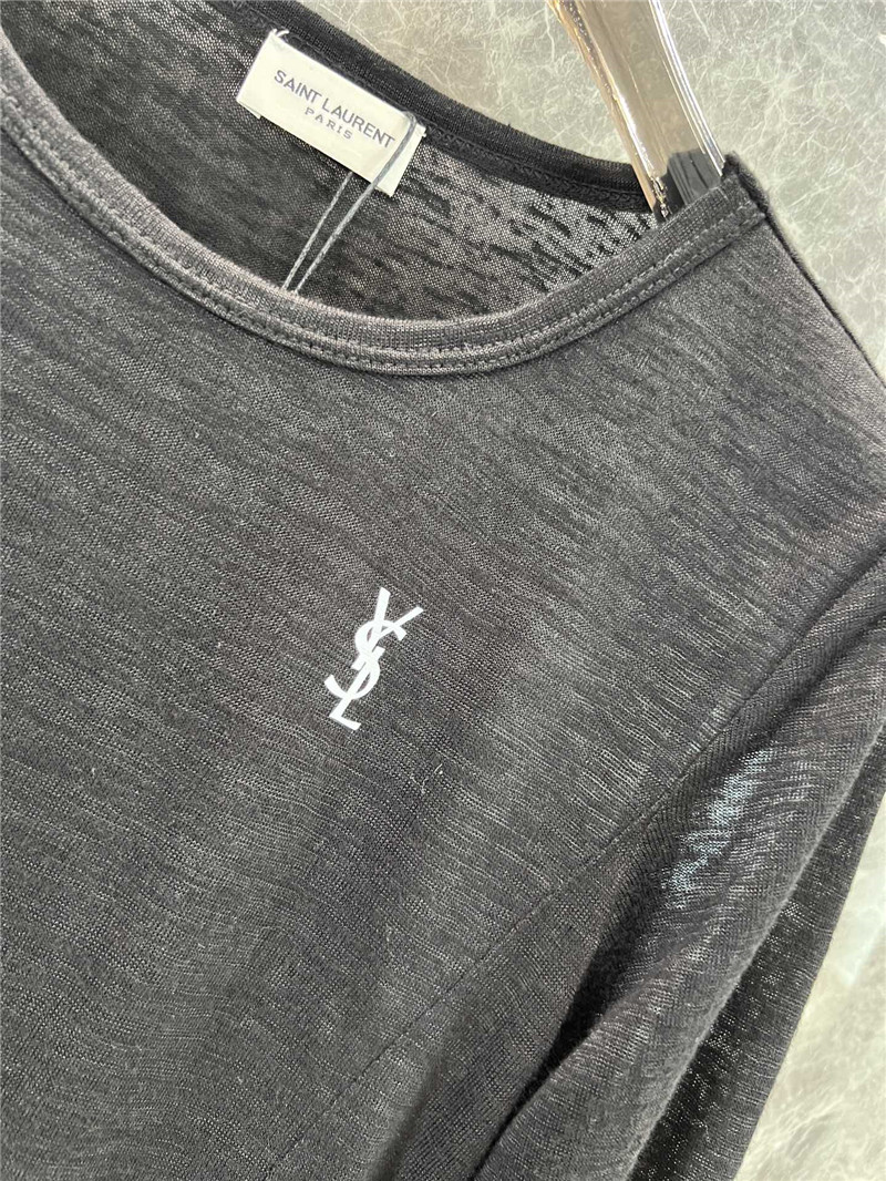 Y51 round neck t-shirt