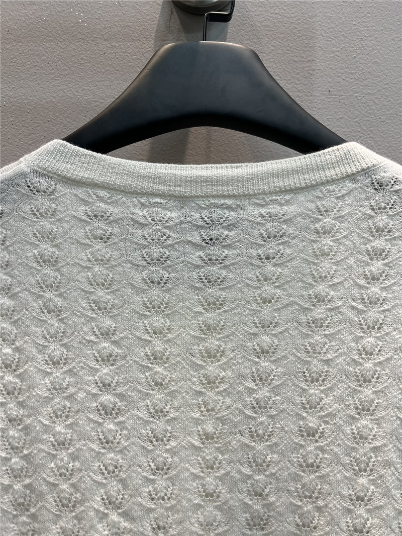 Ch**el cable-knit crop cardigan white