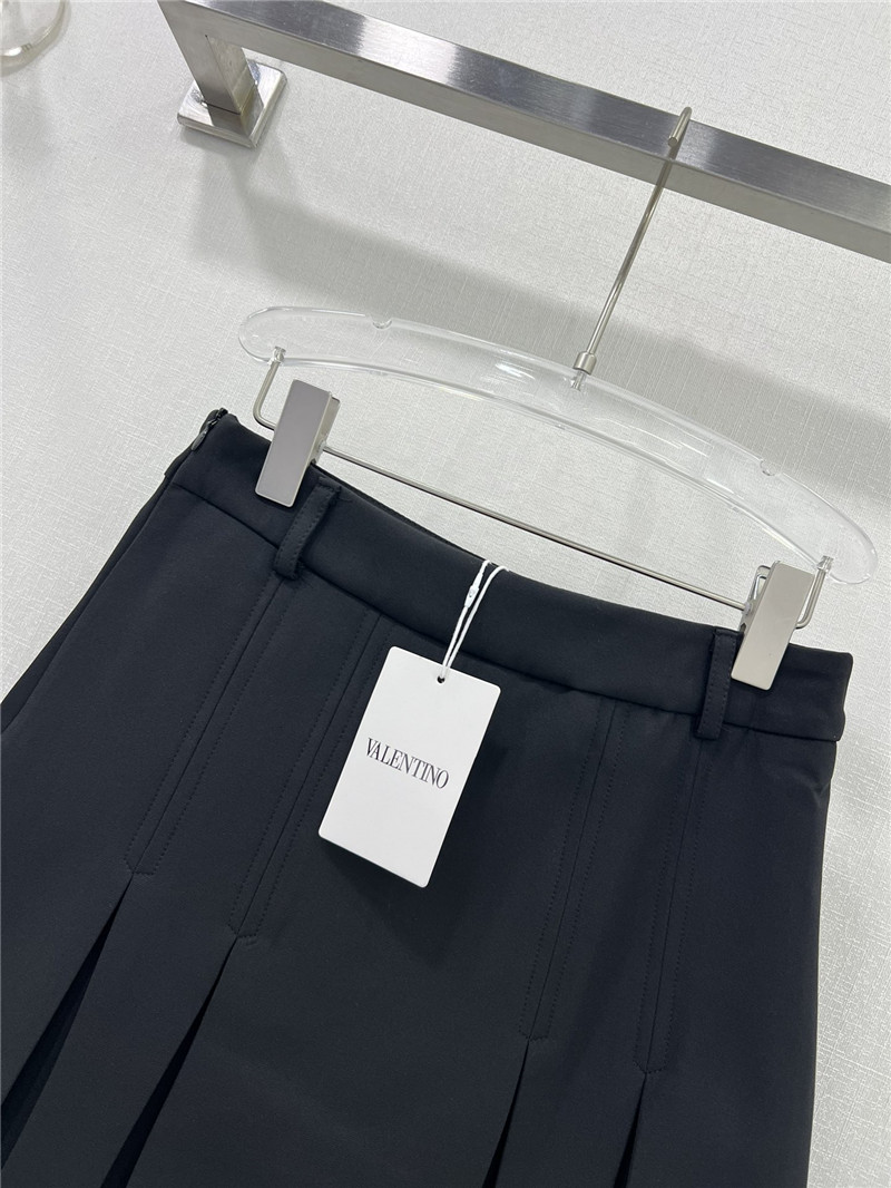 Va1e*ntin0 vintage pleated skirt