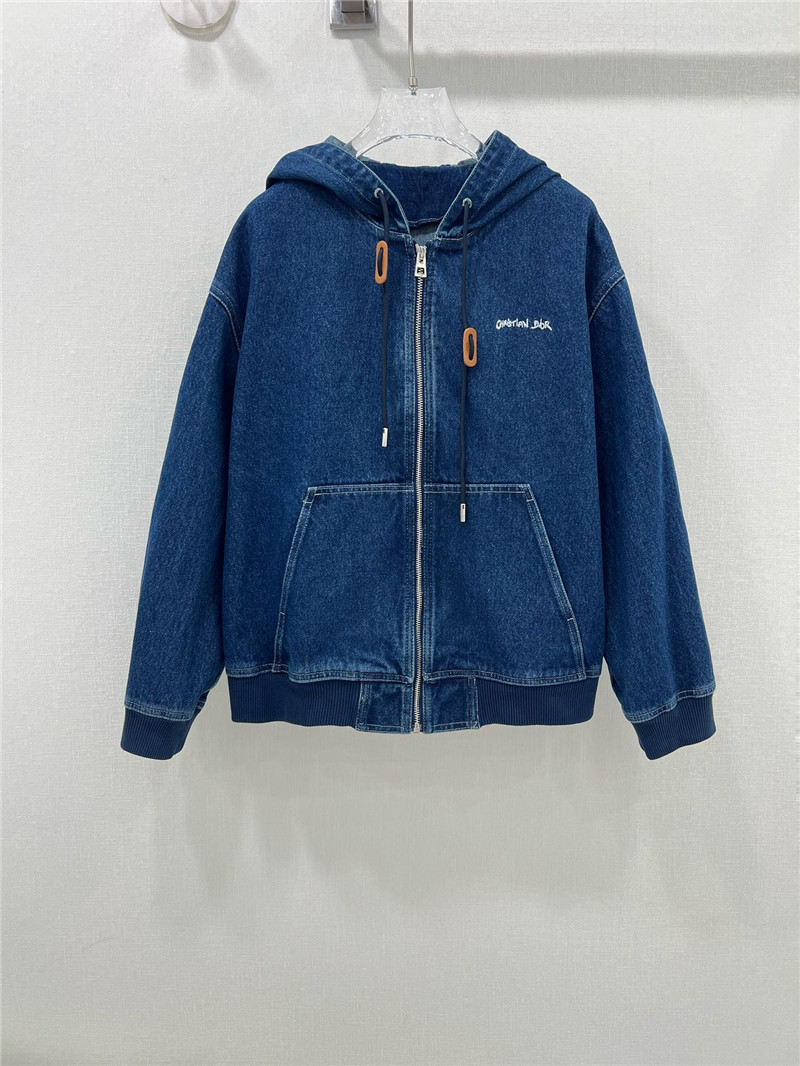 D10r hooded zip-up jacket