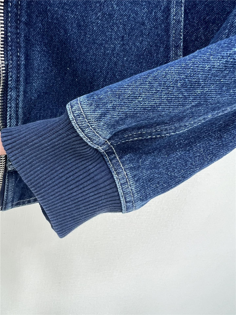 D10r hooded zip-up jacket