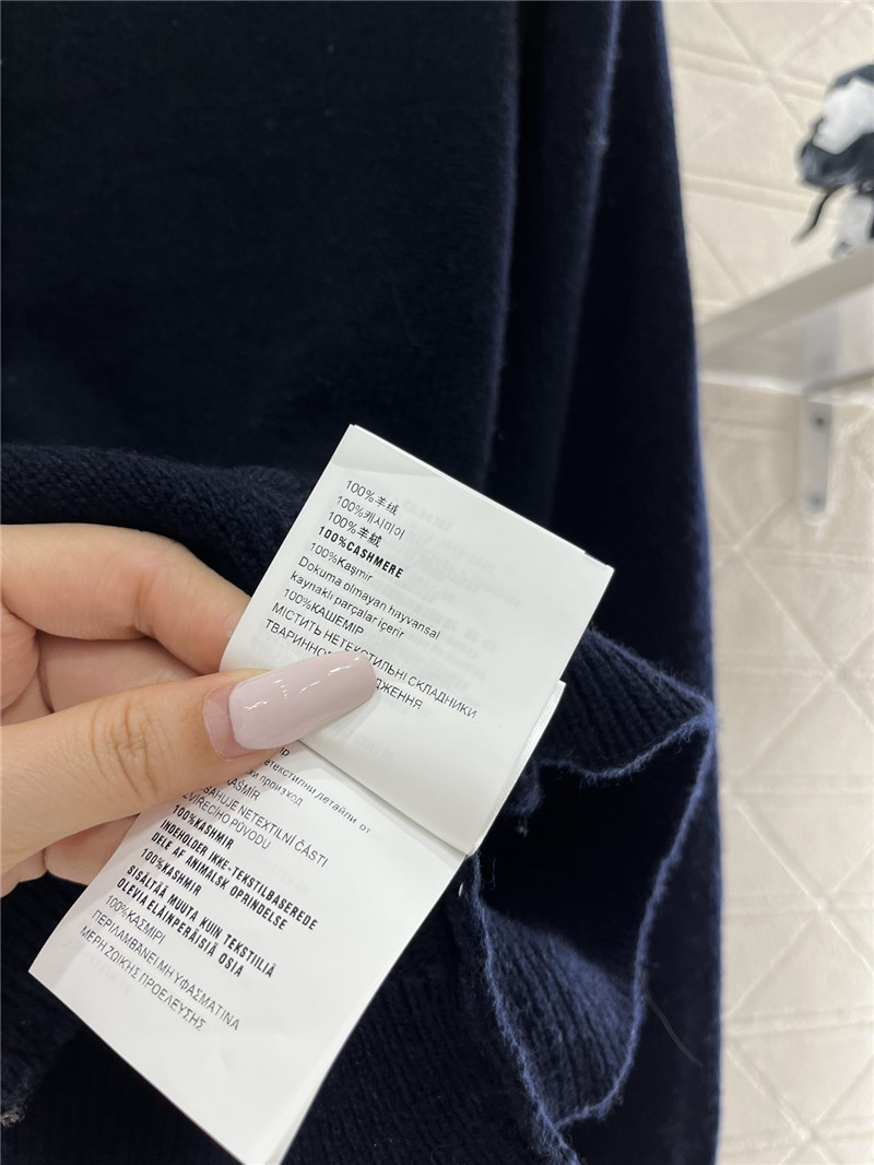 Pra*a crewneck button cardigan in navy