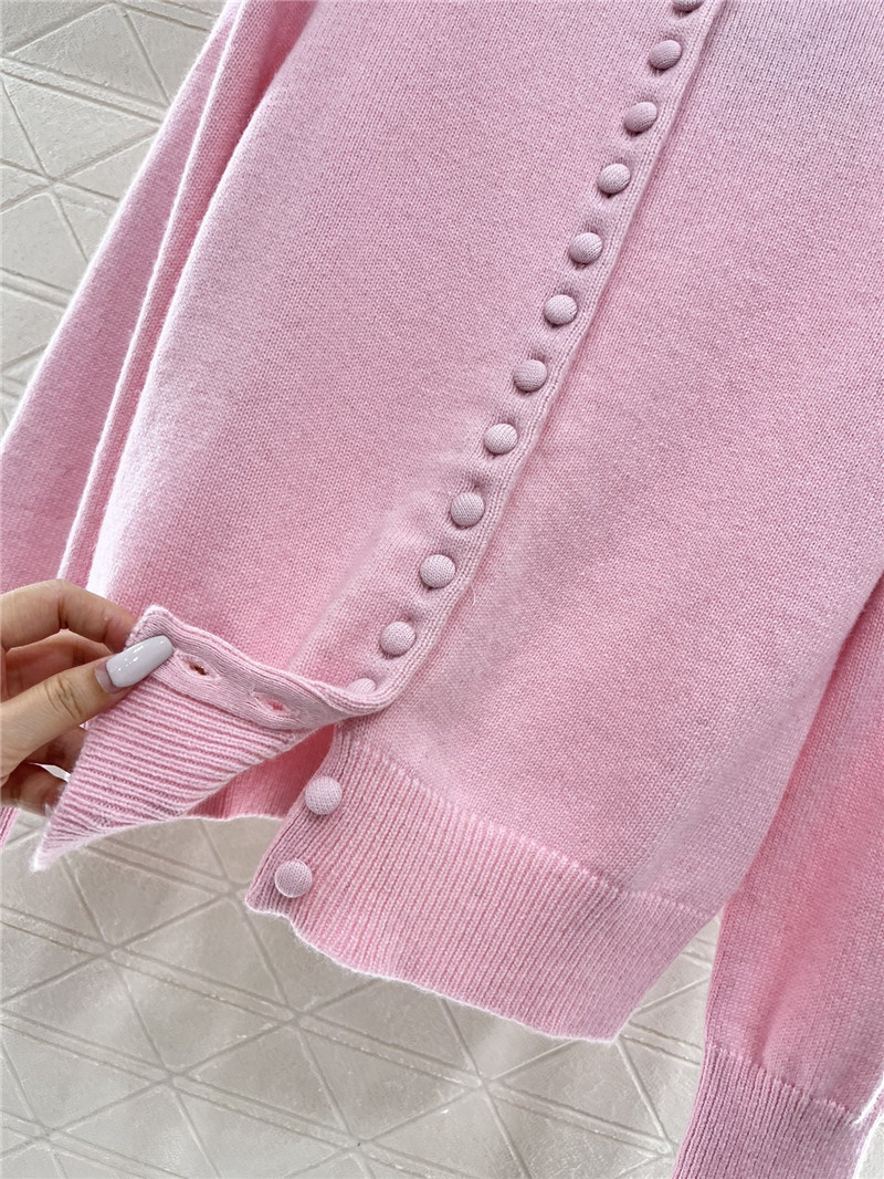 Pra*a crewneck button cardigan in pink