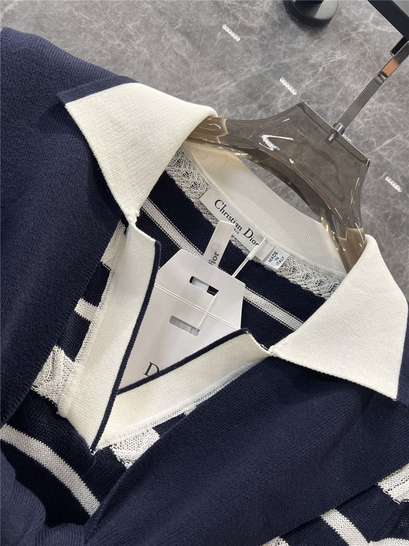 D10r sailor collar and bow sweater