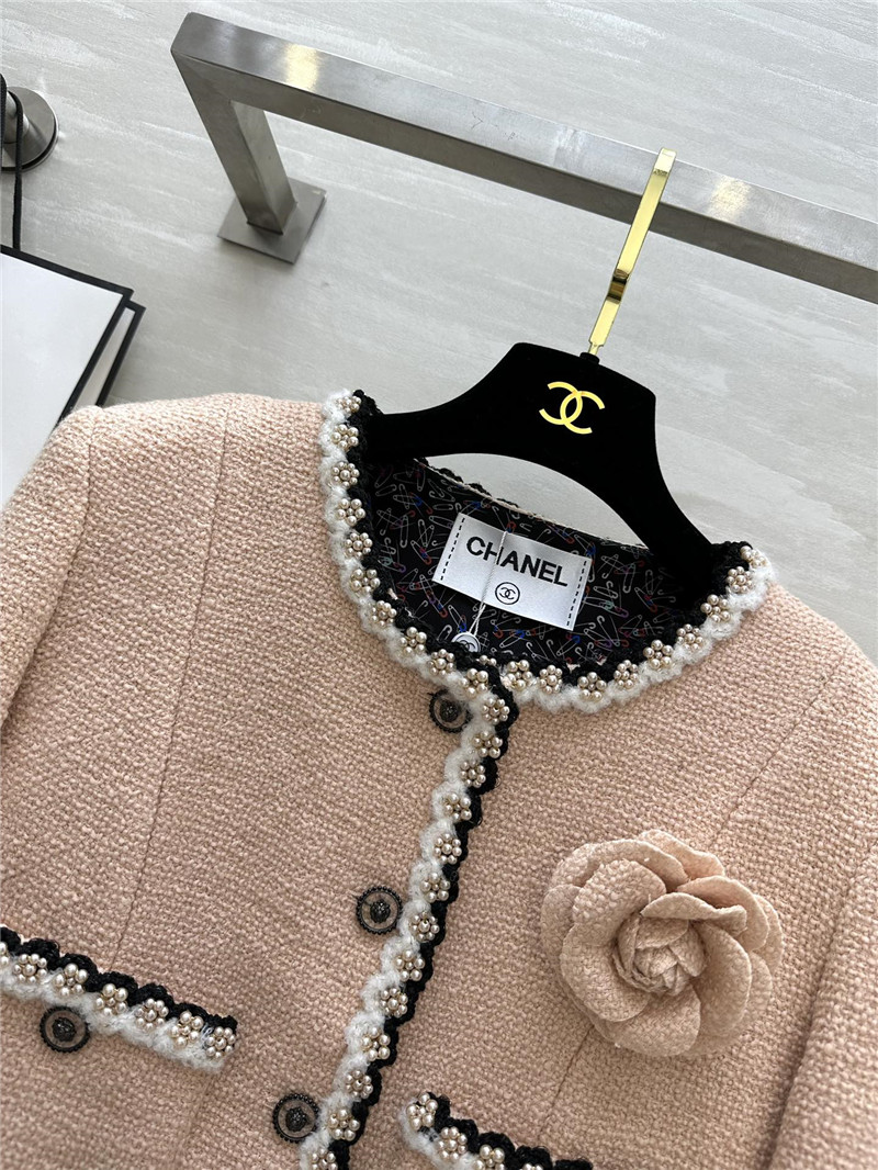 Ch**el floral soft tweed coat