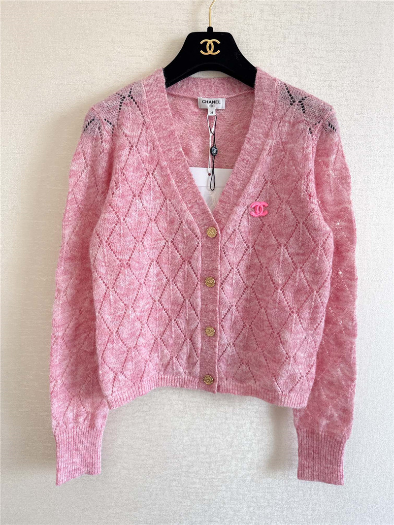 ch**el crop hollow D1am0nd cardigan in pink