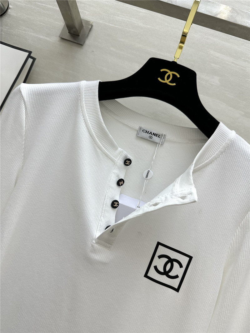 Ch**el logo embossed long sleeve top