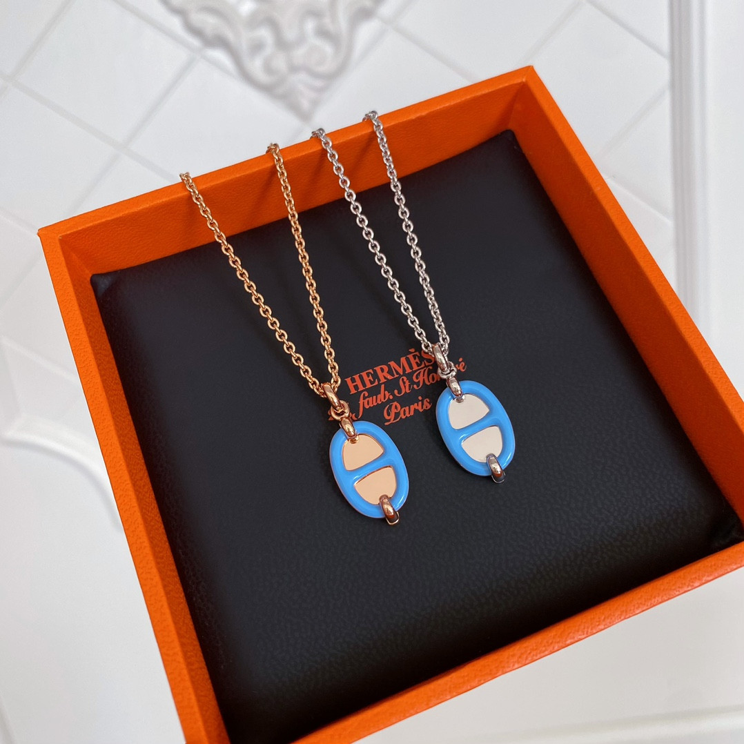 H**me5 pink enamel necklace