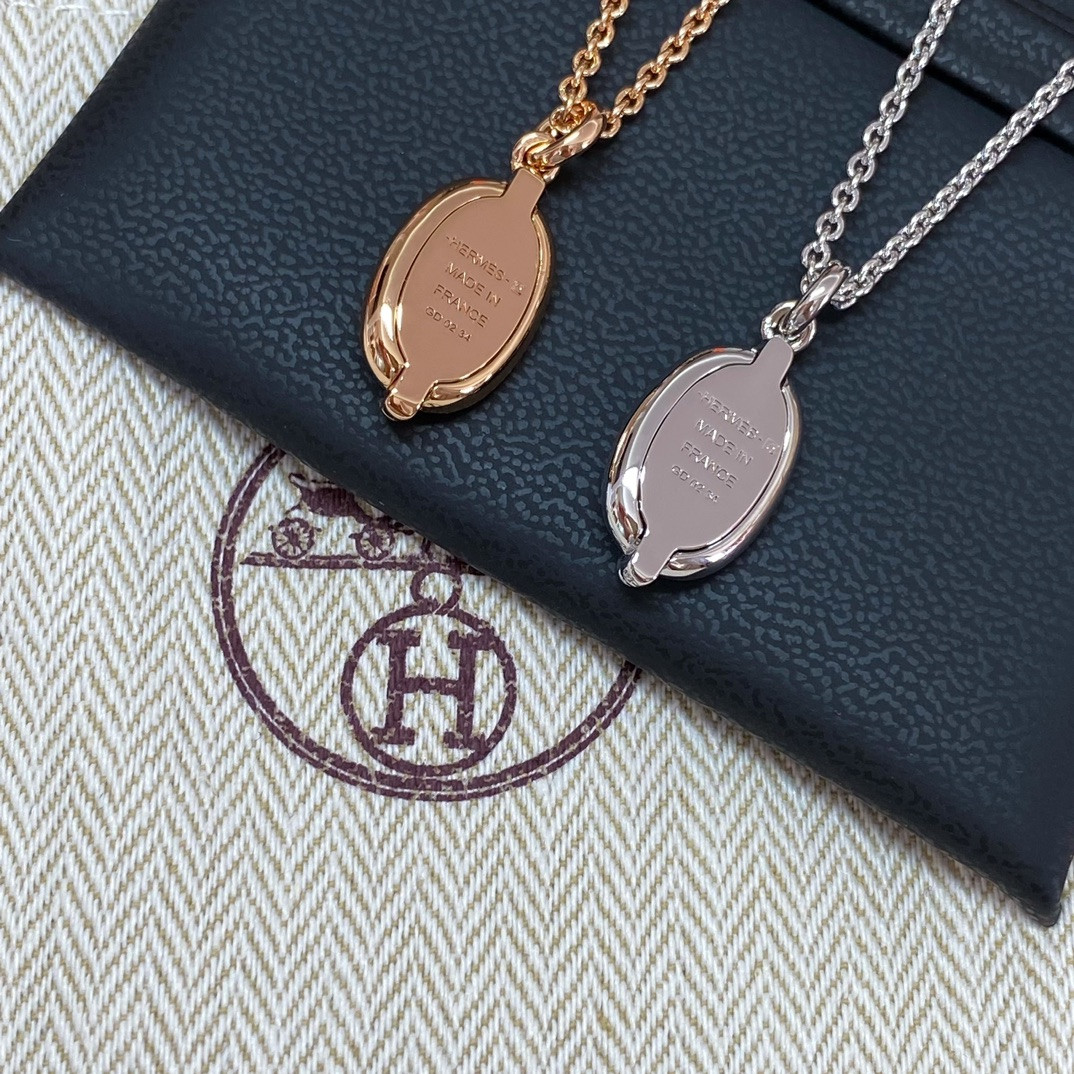 H**me5 pink enamel necklace