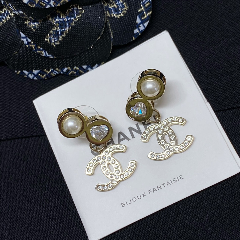 Ch**el round hanging c earrings