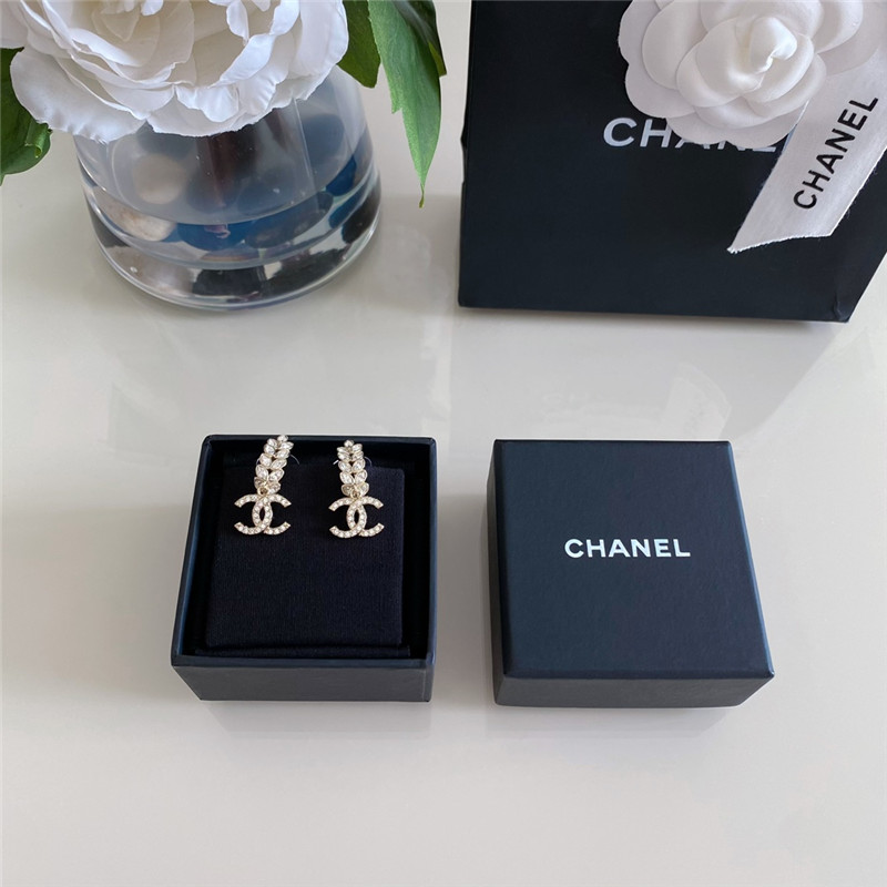 Ch**el wheat ear double c earrings