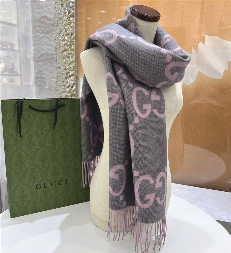 Gvc*1 cashmere jacquard scarf