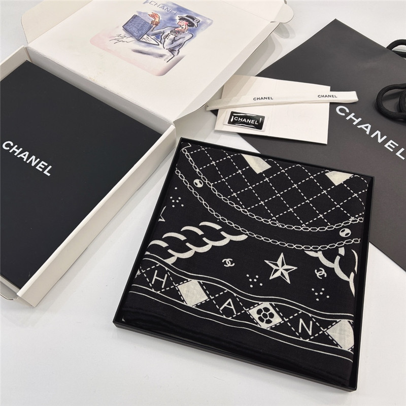 Ch**el chain logo long scarf