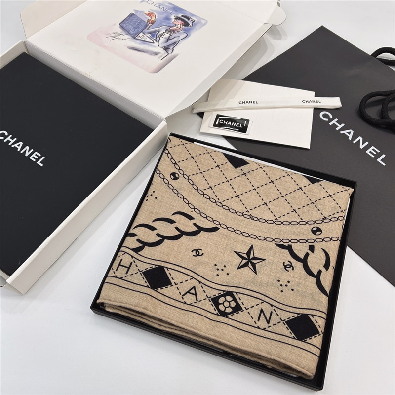 Ch**el chain logo long scarf