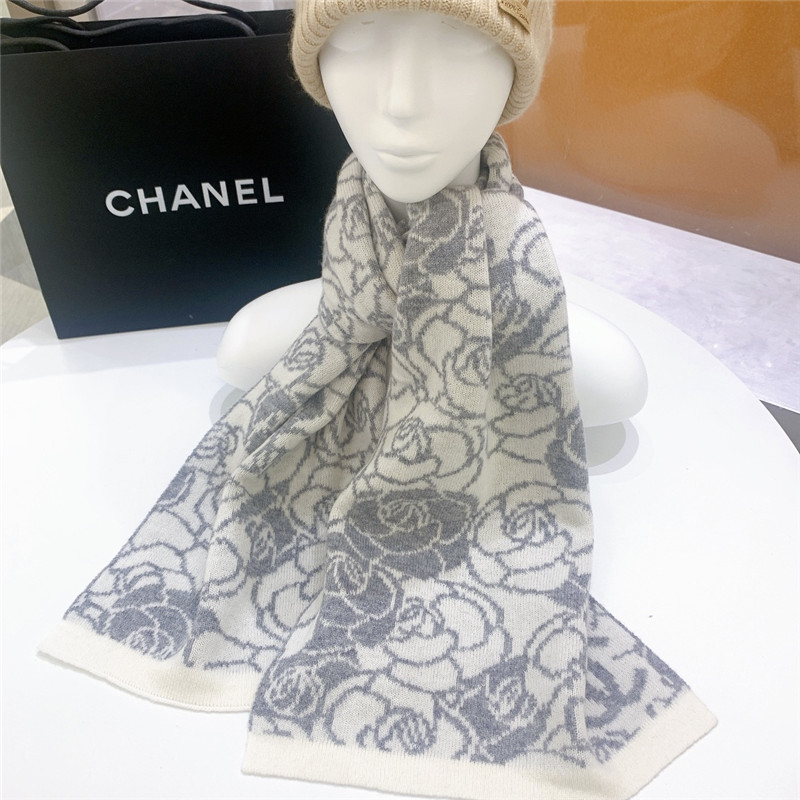 Ch**el camellia scarf