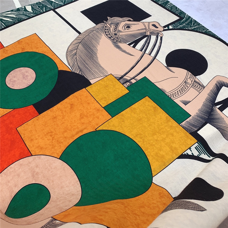 H**me5 double-sided same color square scarf