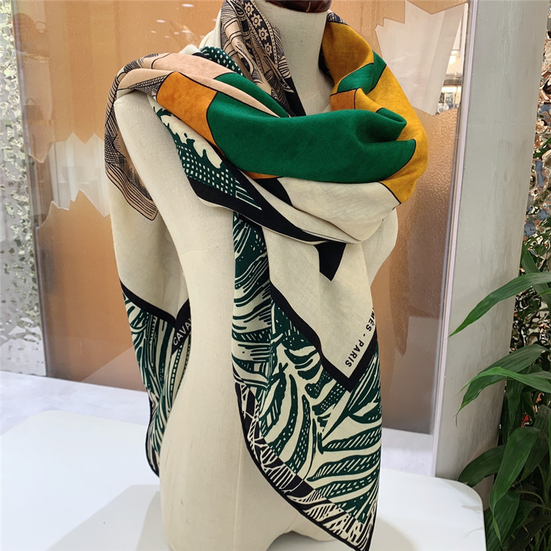 H**me5 double-sided same color square scarf