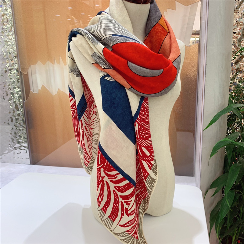 H**me5 double-sided same color square scarf