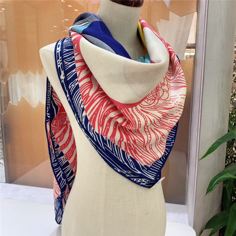 H**me5 double-sided same color square scarf