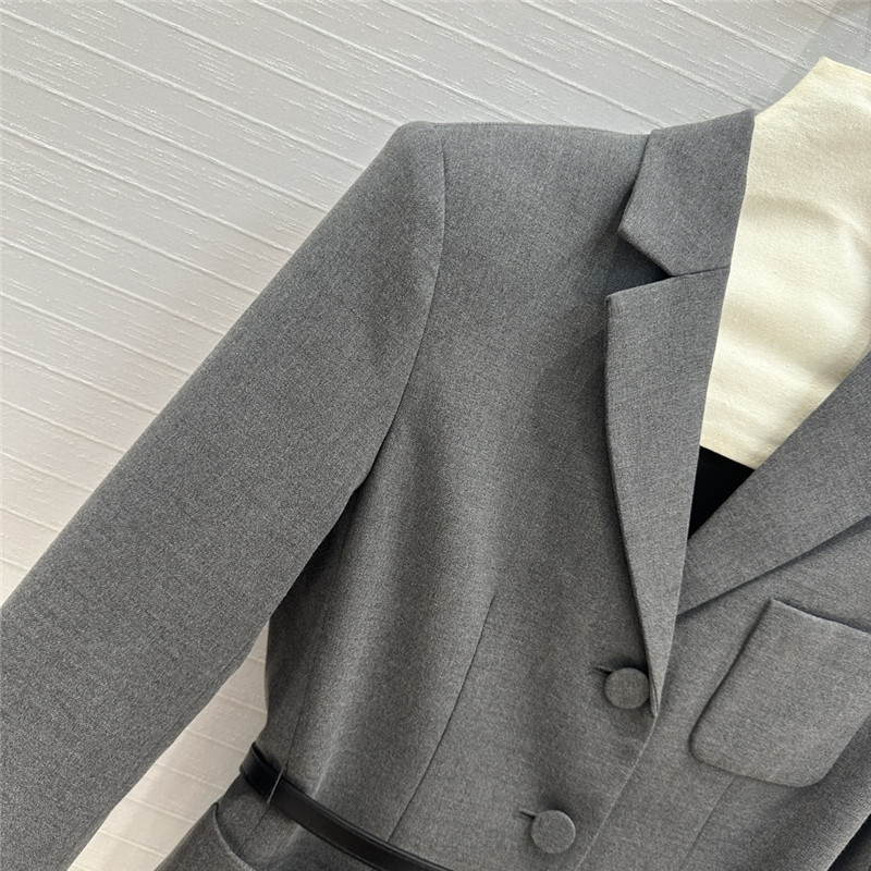 Gvc*1 grey short suit jacket