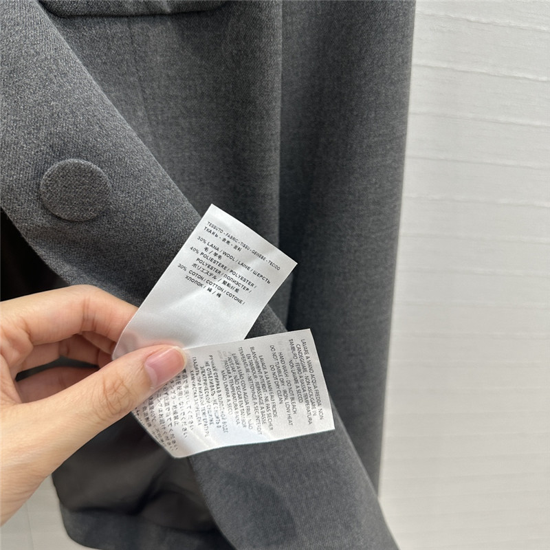 Gvc*1 grey short suit jacket