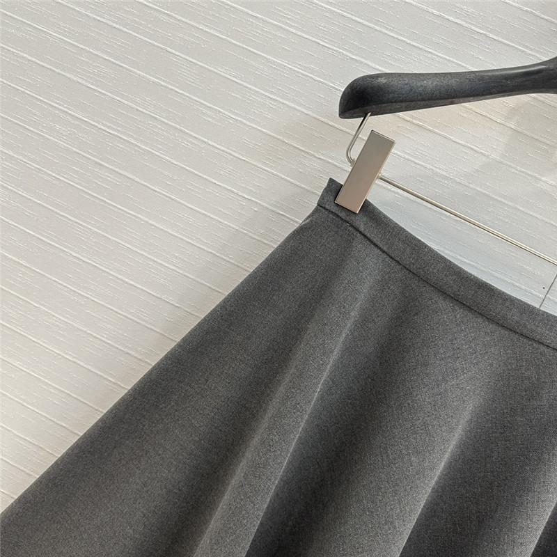 Gvc*1 grey long skirt