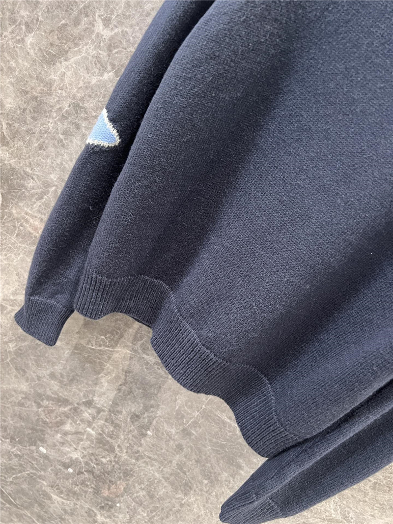 l0vis Vvtt0n chunky wool blend jumper in grey