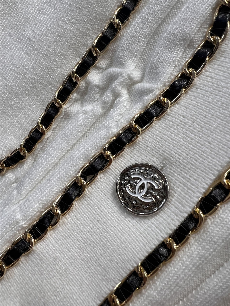 Ch**el chain pocket ribbed cardigan white