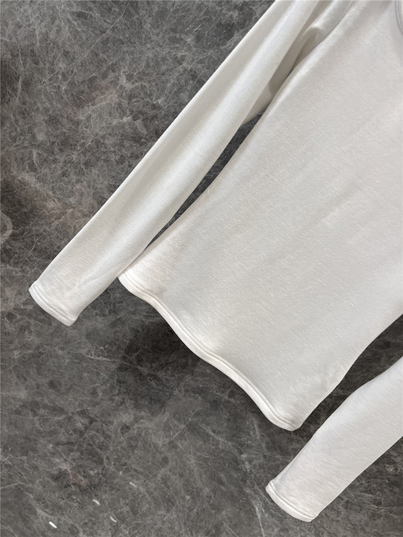 Ch**el long sleeve bottoming t-shirt