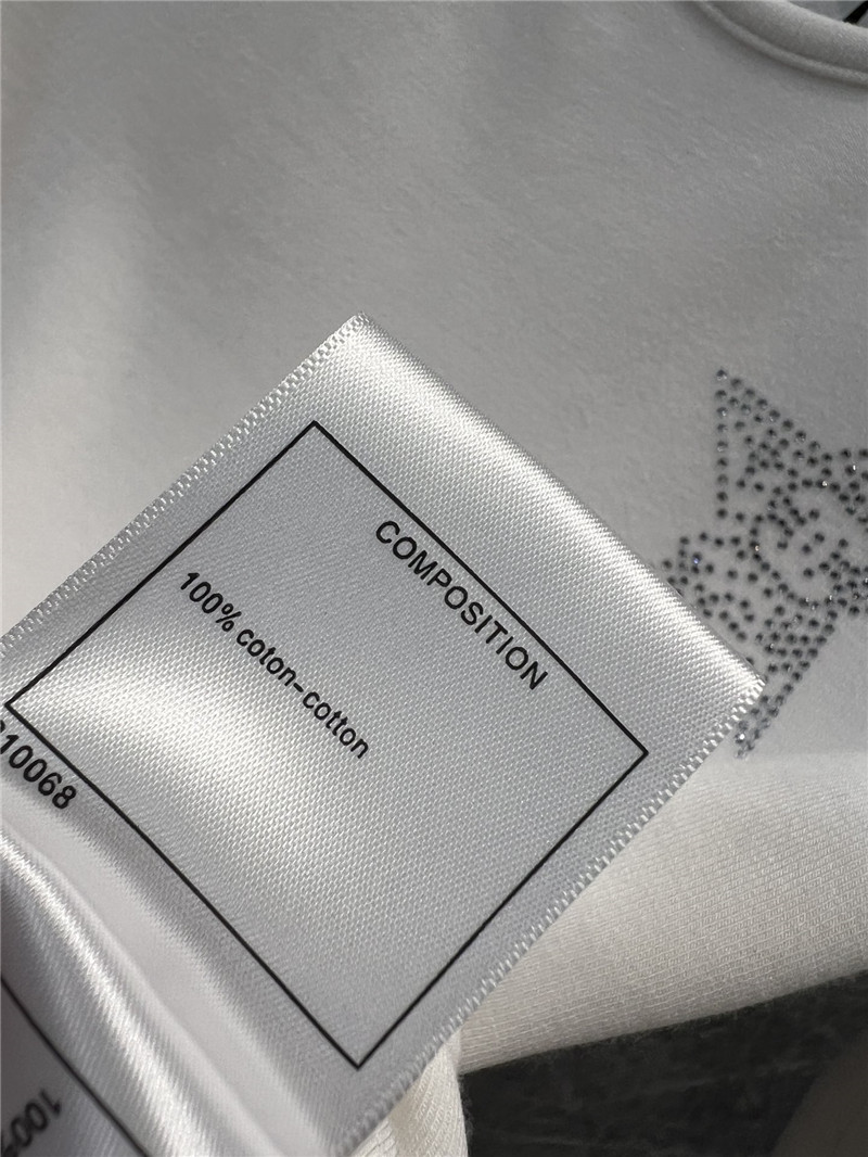 Ch**el long sleeve bottoming t-shirt