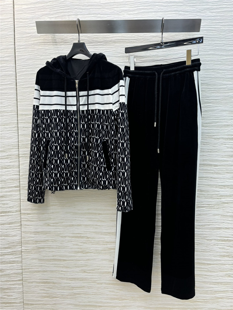 D10r black velvet tracksuit