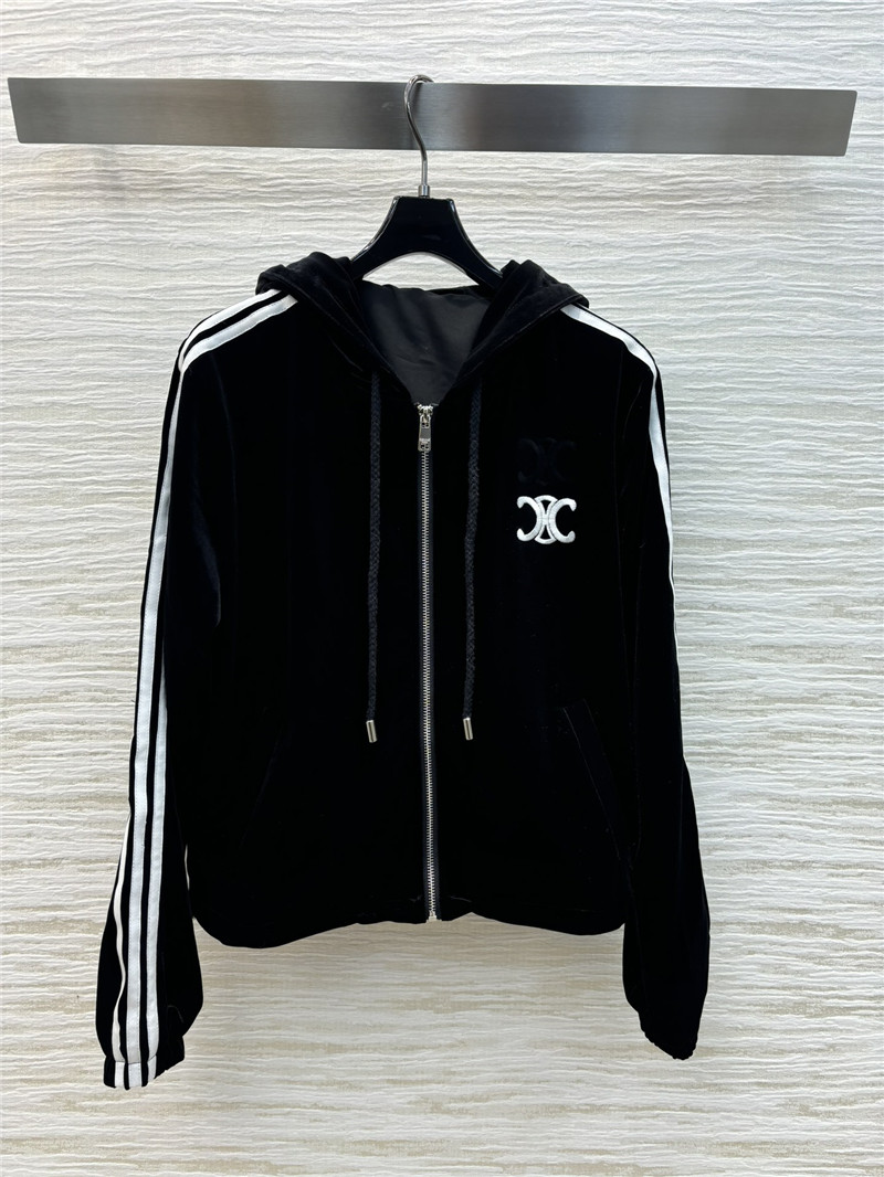 Ce1i*e hooded velvet suit