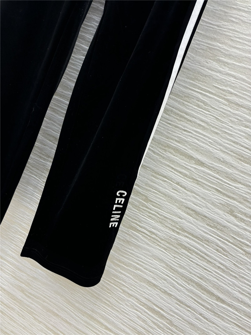 Ce1i*e hooded velvet suit