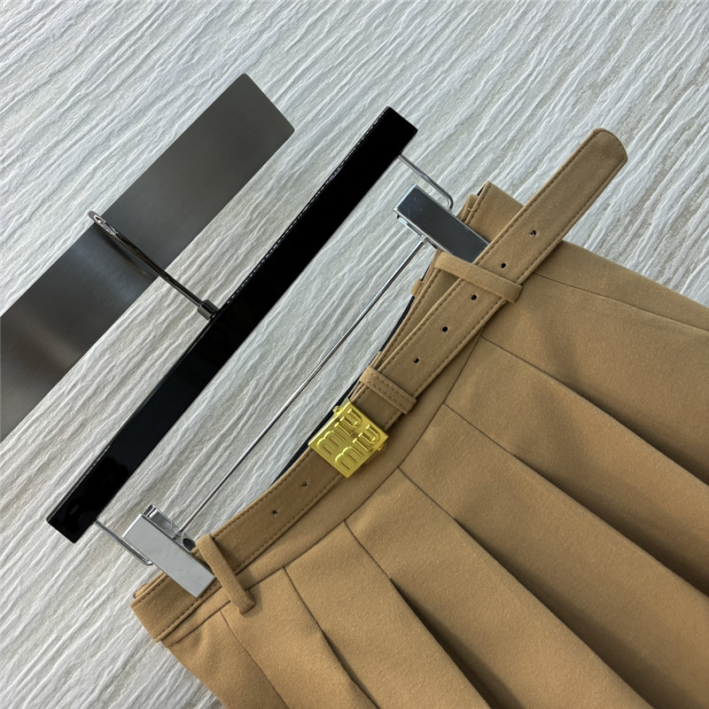 M1um1u suit jacket + belt pleated skirt set